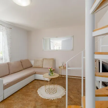 Apartment Leni In In Strandnaehe