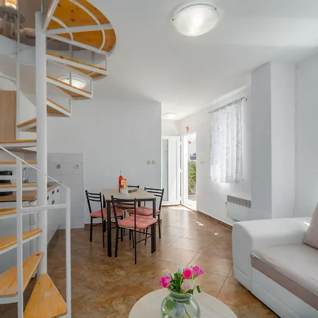 Leni In In Strandnaehe Apartment Porec