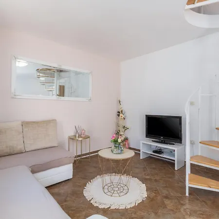 Apartment Leni In In Strandnaehe
